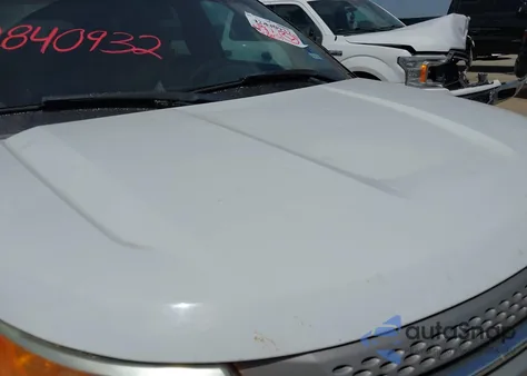 2014 Ford Explorer z USA, uszkodzony, nr VIN 1FM5K7B8XEGB52132